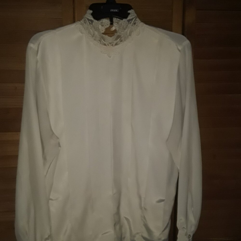 La Chine Classic Galinda Wang SZ 10 Ivory Lace High Neck Pleated Blouse Vintage